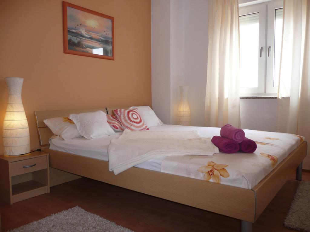 Apartments Rafaela Barbat na Rabu Extérieur photo