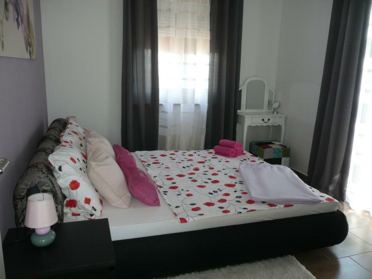 Apartments Rafaela Barbat na Rabu Extérieur photo